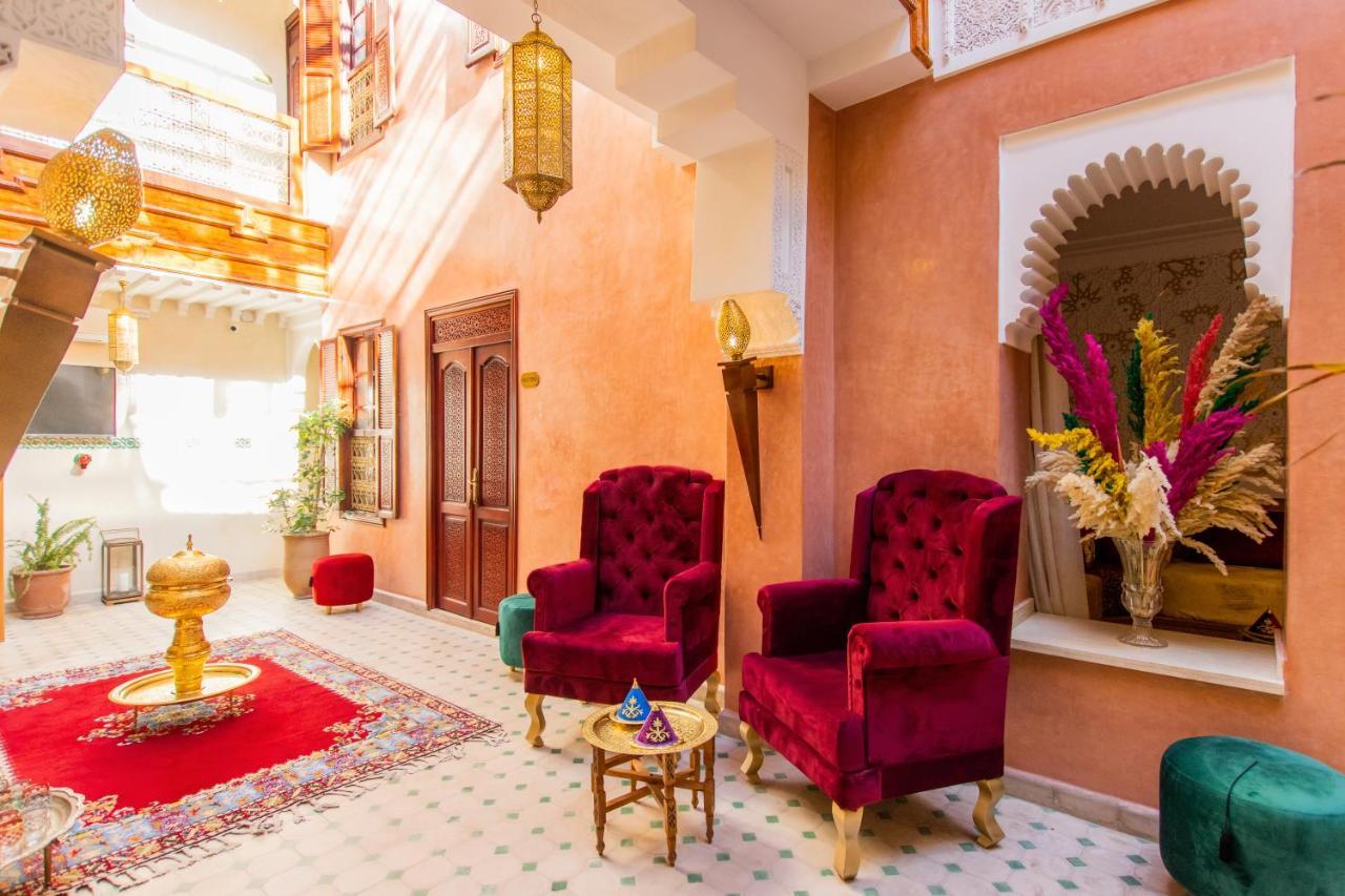 Riad Marrakech Doors Marrakesh Exterior photo