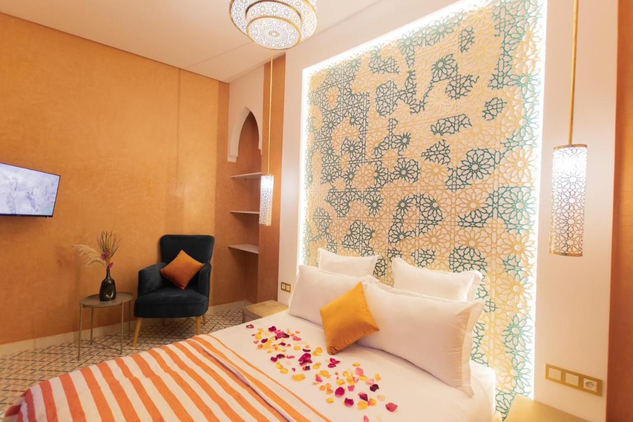 Riad Marrakech Doors Marrakesh Exterior photo